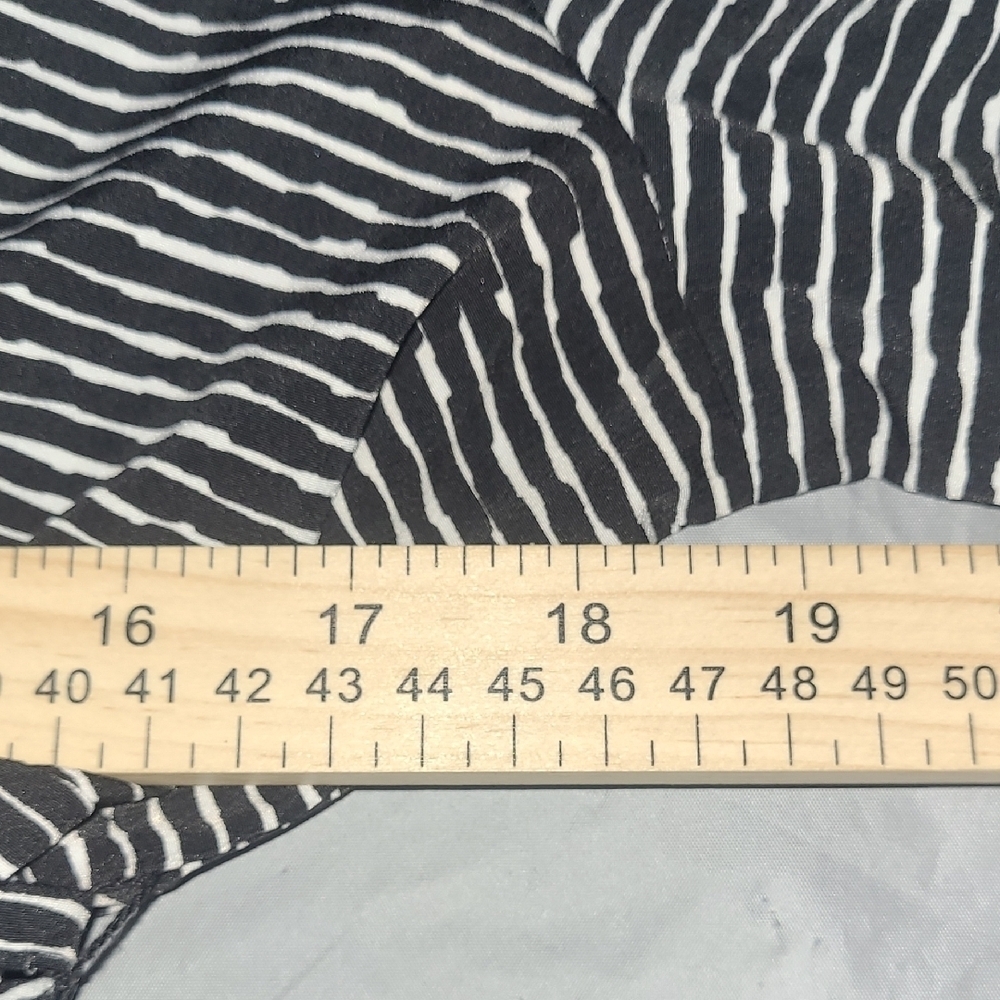 Liz Lange Maternity Tunic Top Large Black White Striped V Neck Belted Empire Wst - Picture 7 of 8